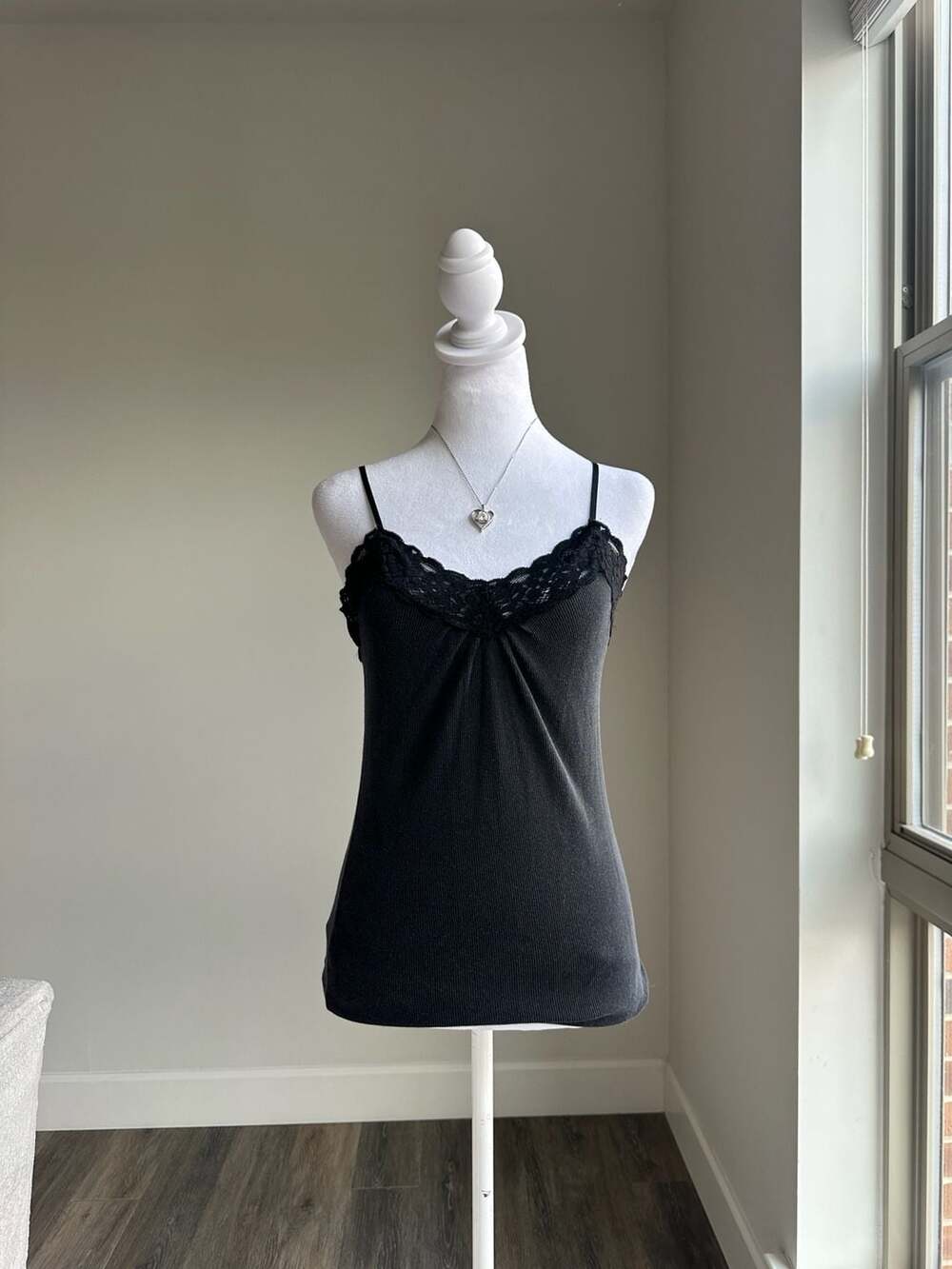 Worthington Dark Gray Ribbed Knit Lace V-Neck Camisole Cami Size Large Y2K